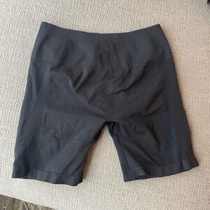 Women's dark gray bike shorts